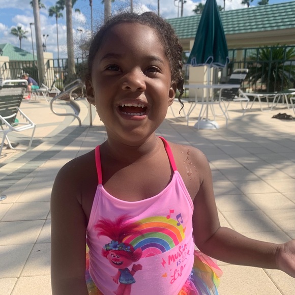 Bootys - Picture 2 of 2